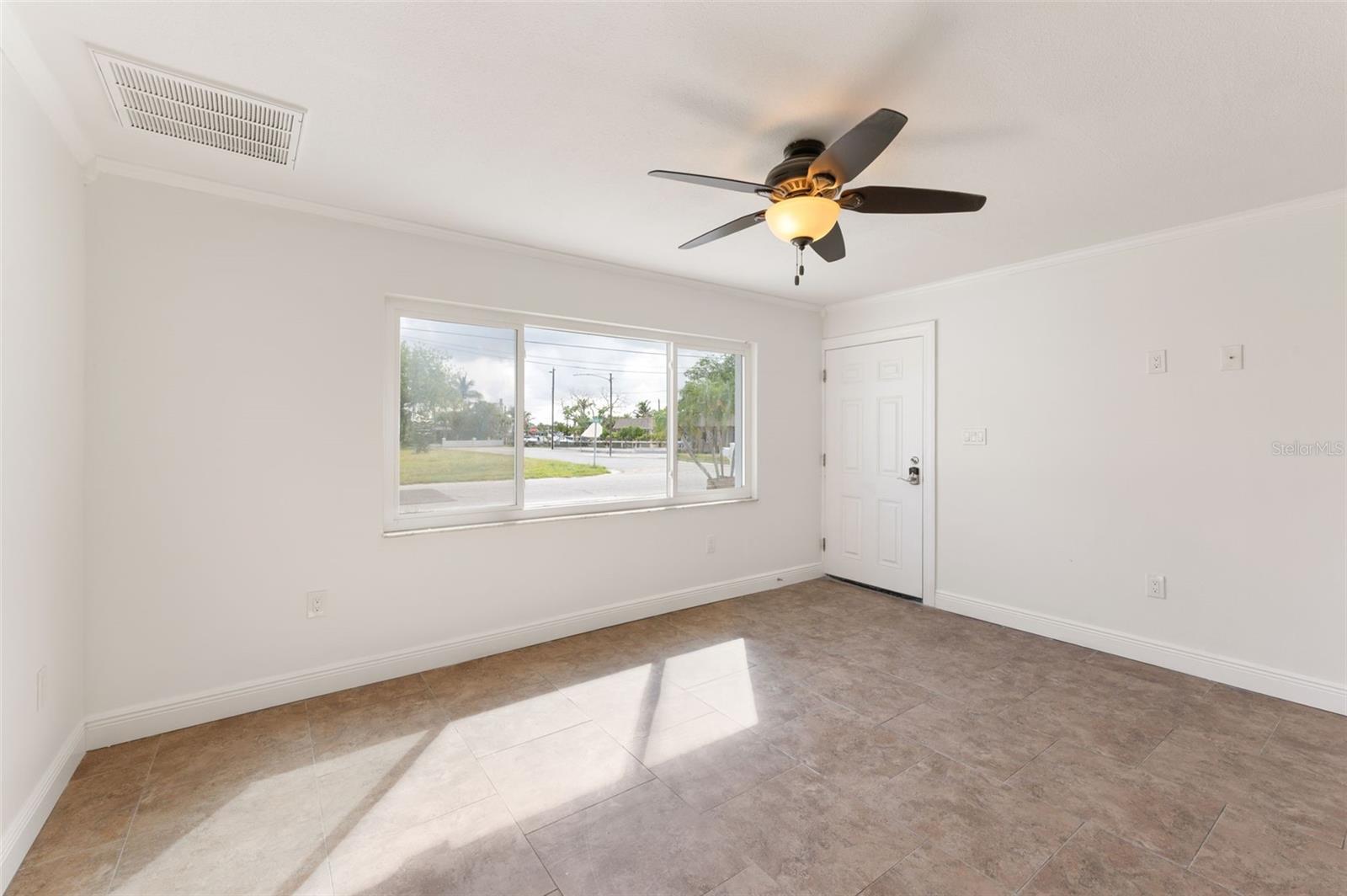 14036 Marguerite Dr Property Photo 6