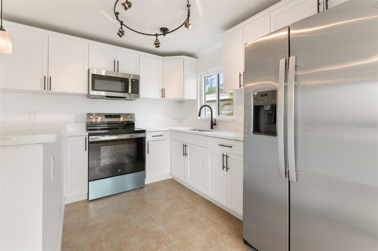 14036 Marguerite Dr Property Photo 17
