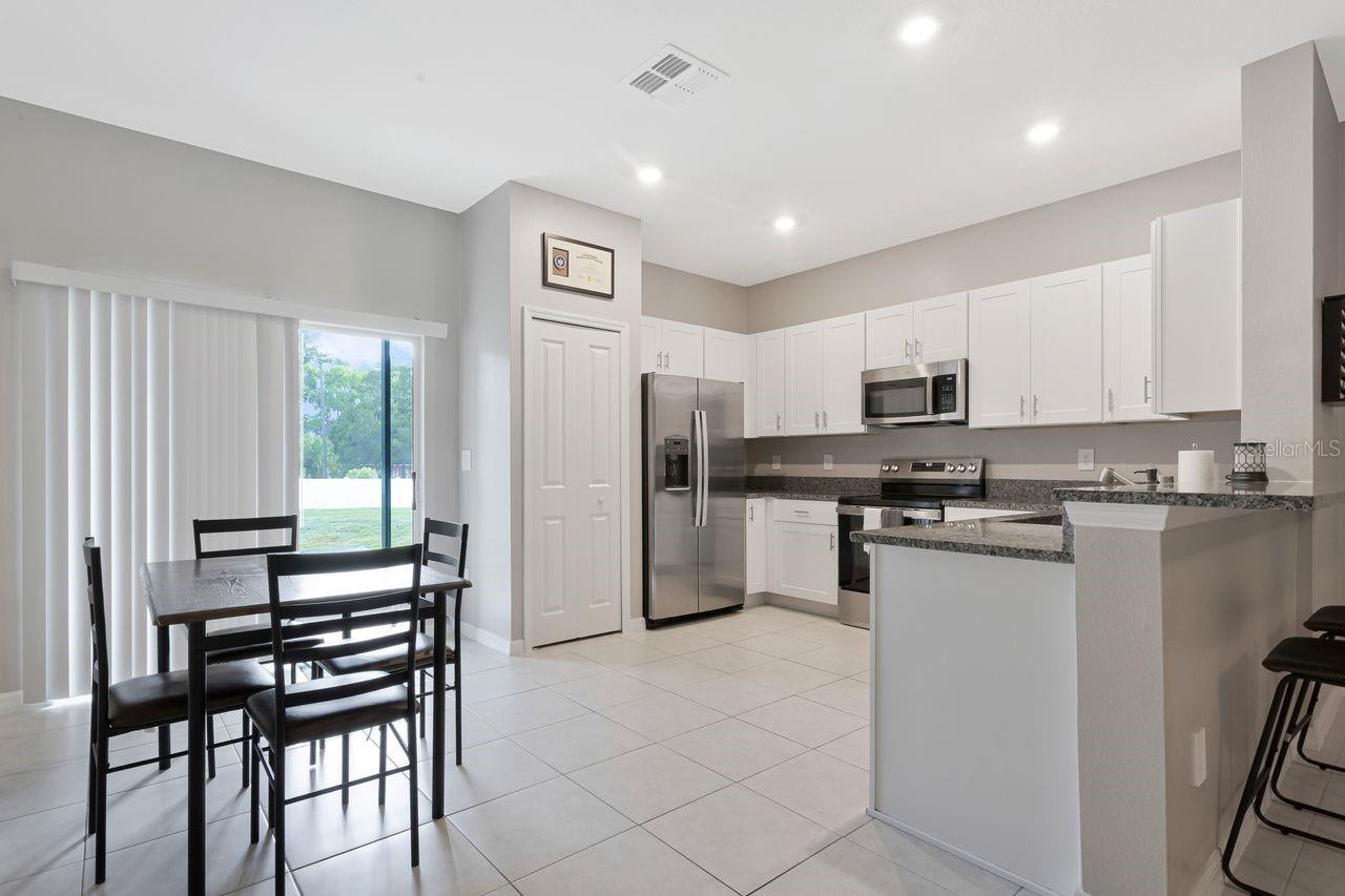 6283 Shiner St Property Photo 8