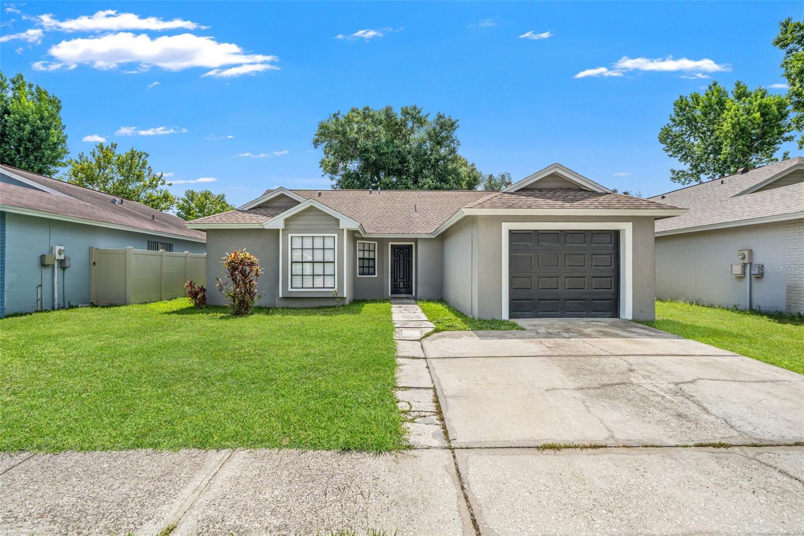 12714 Trowbridge Ln Property Photo 1