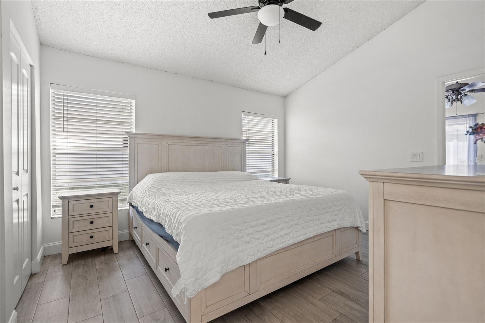12714 Trowbridge Ln Property Photo 12