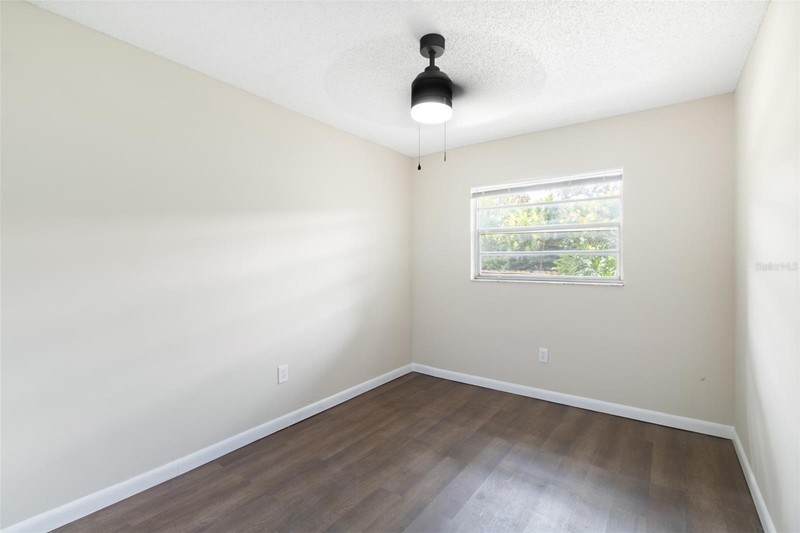 3215 Lake Saxon Dr Property Photo 14