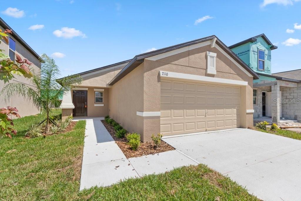 7110 Amelia Cove Ct Property Photo 3