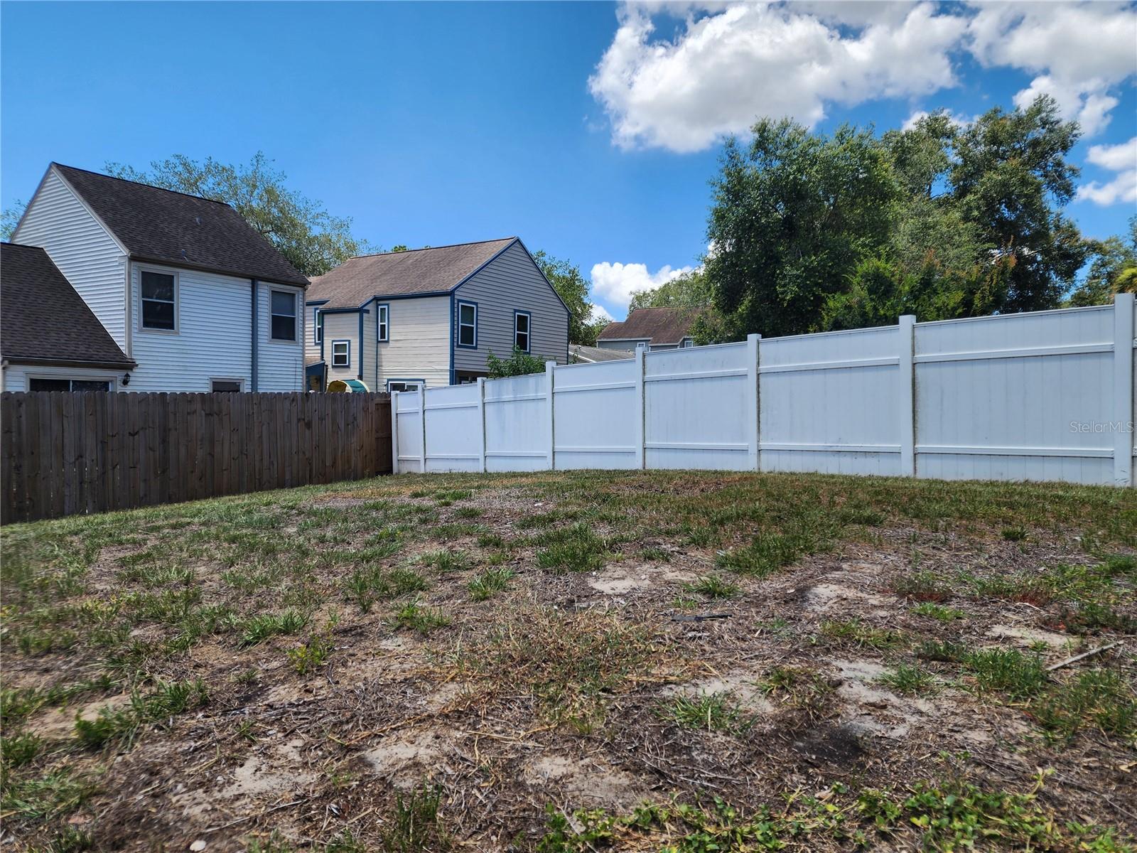 TB8529212 Property Photo 4