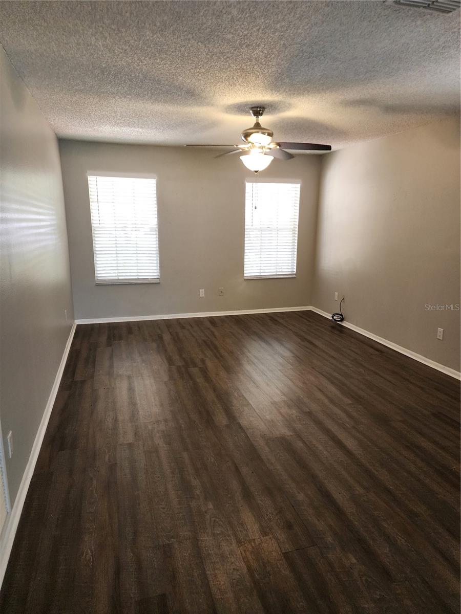 TB8529212 Property Photo 9