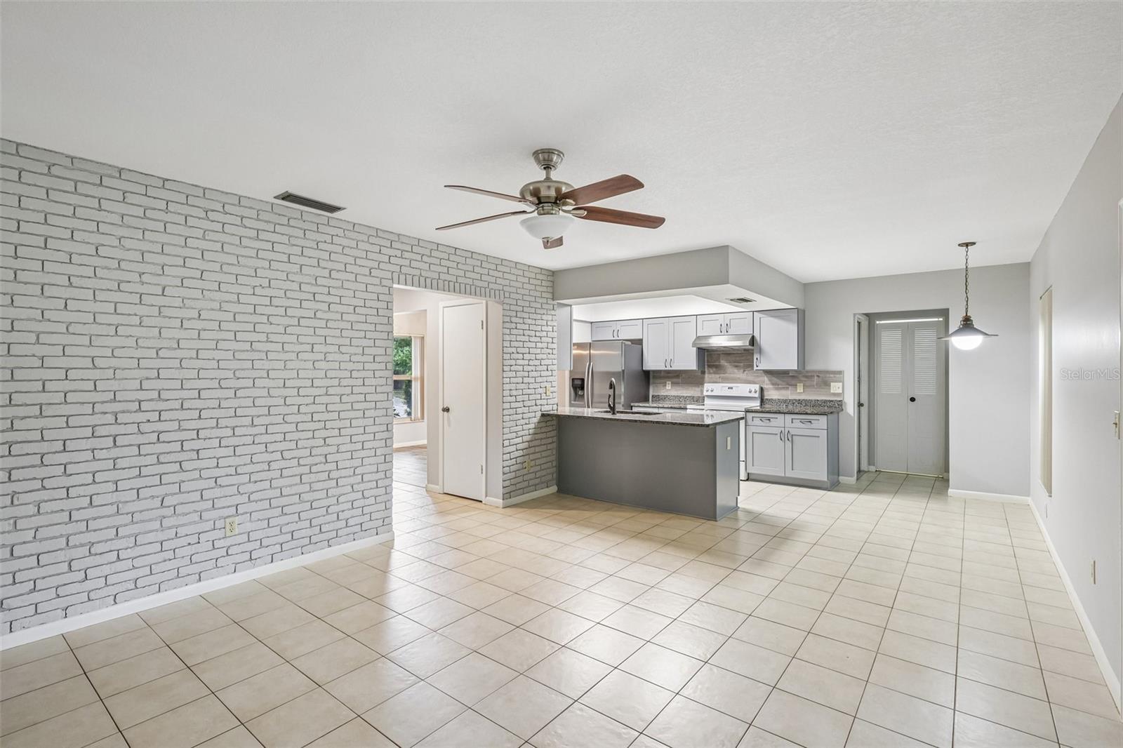 3718 Sand Pebble Dr Property Photo 8