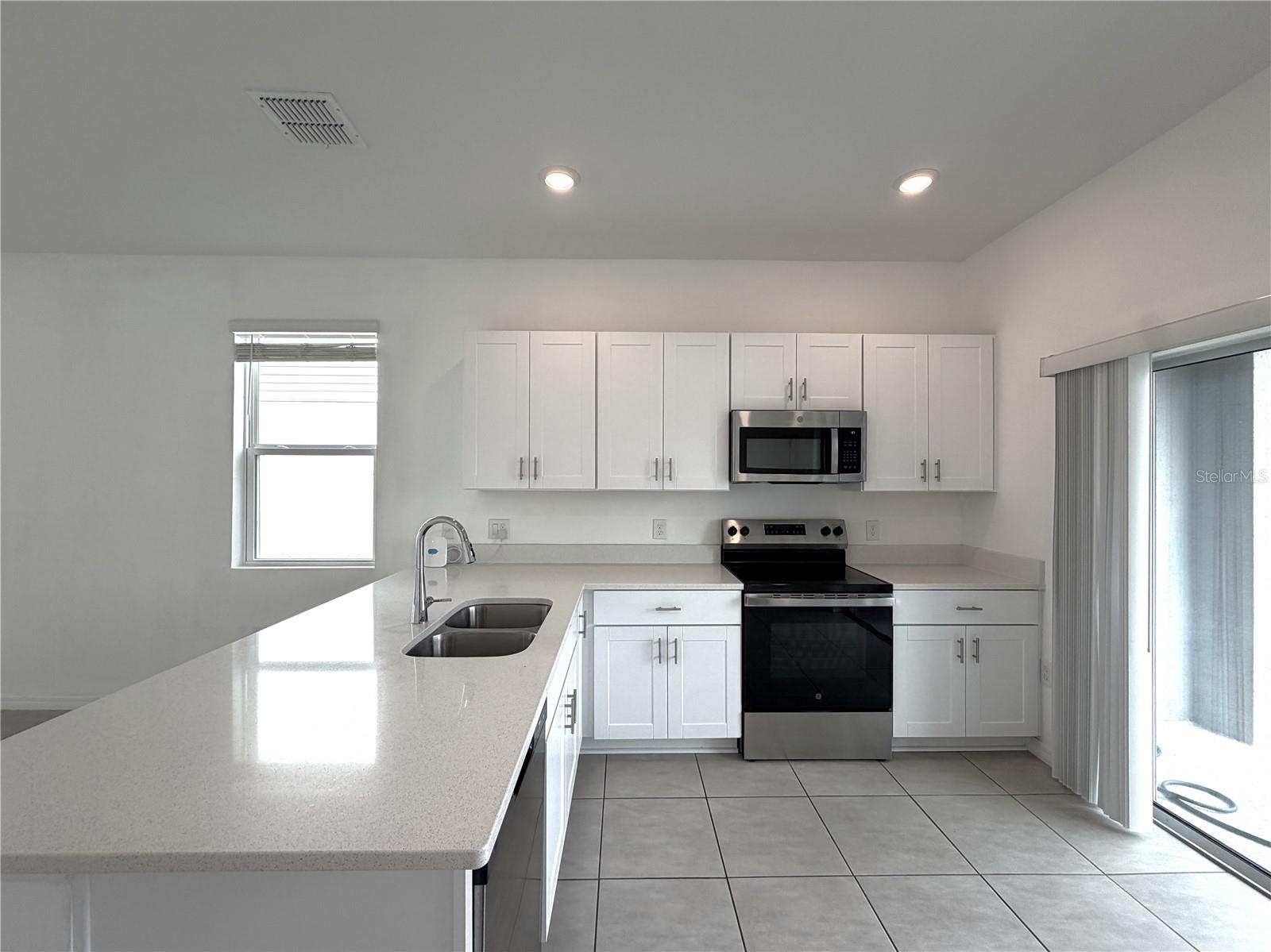 3187 Skyline Loop Property Photo 4