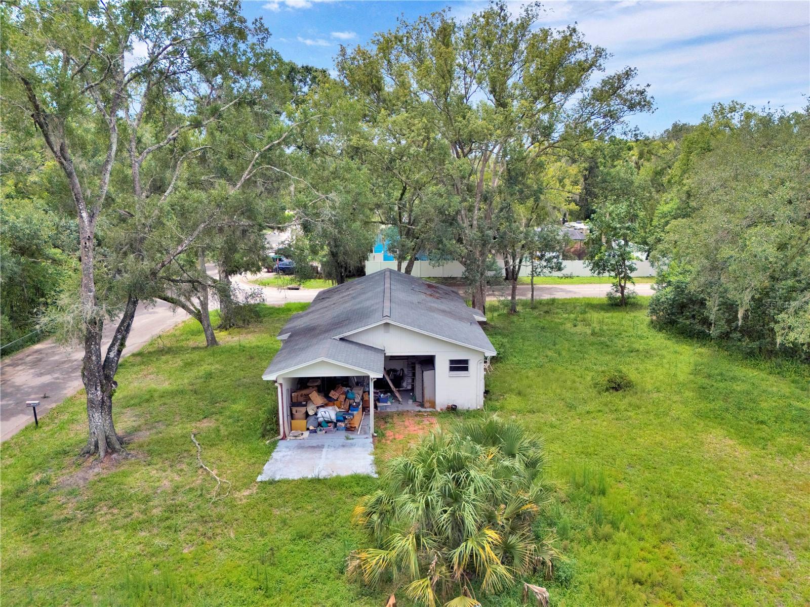 11916 Davis Rd Property Photo 5