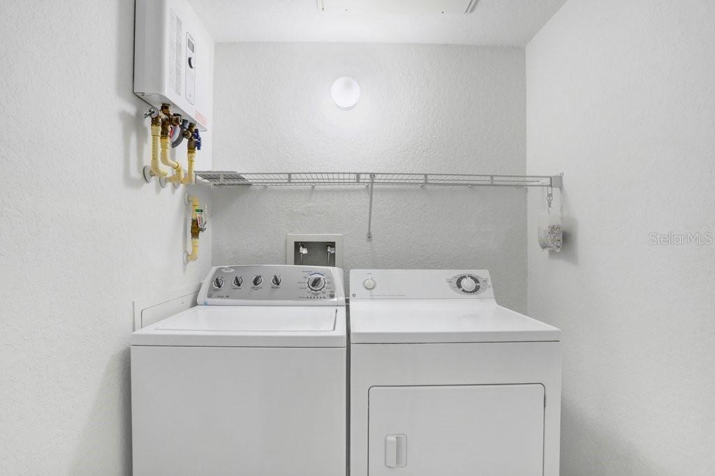 2440 W Horatio St #1012 Property Photo 23