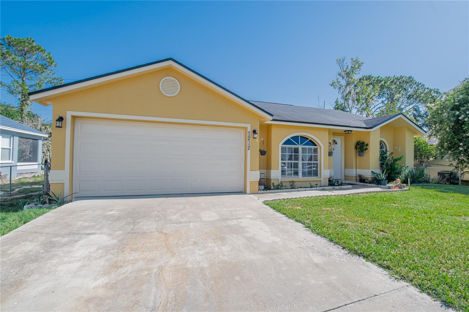7212 Pebble Pass Loop Property Photo 1