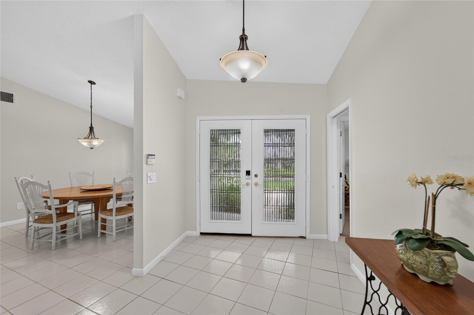 14015 Shady Shores Dr Property Photo 4