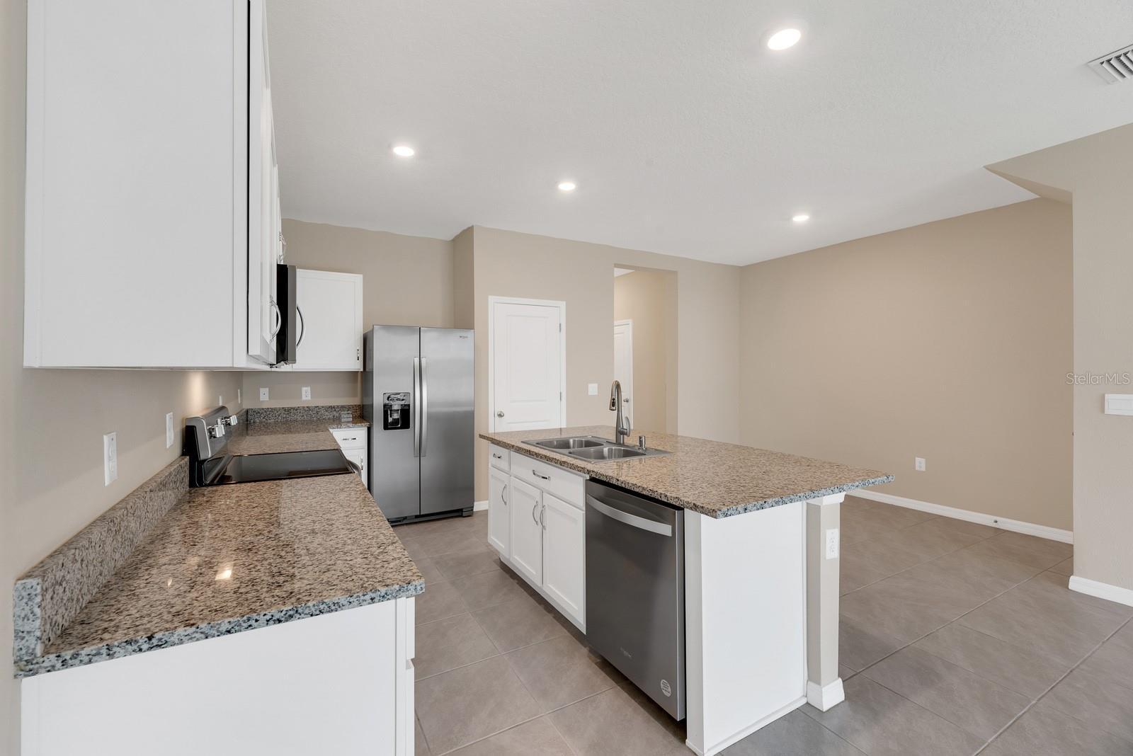 3507 Marigold Patch Ct Property Photo 9