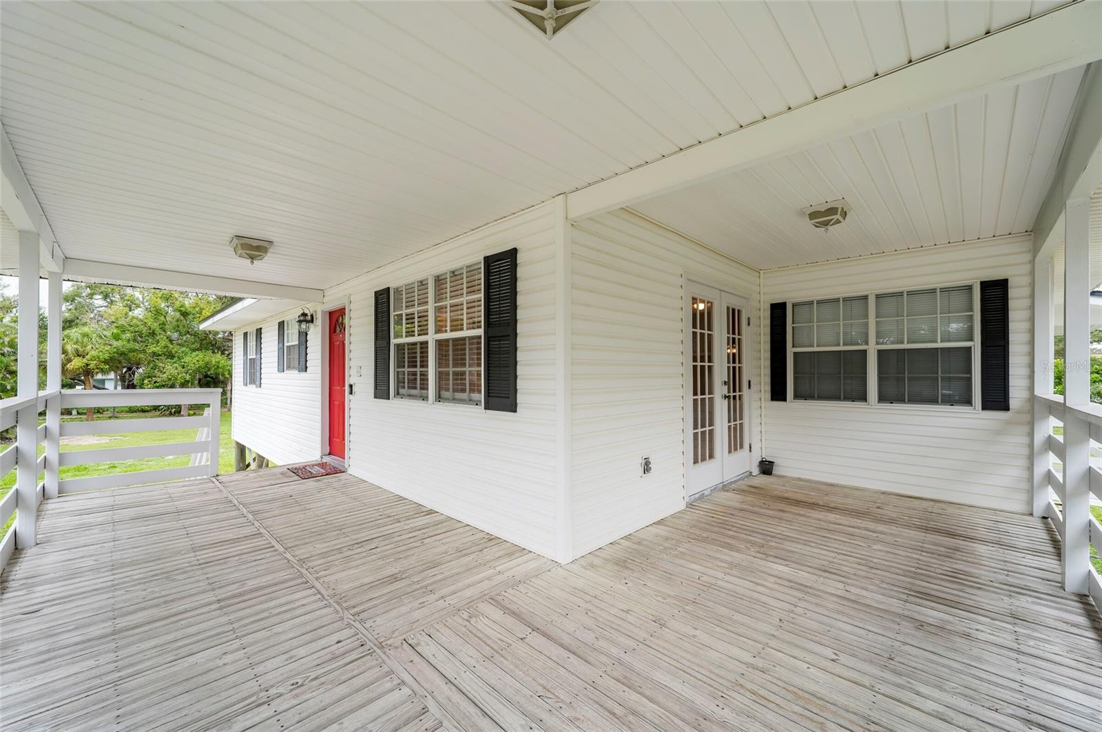12055 Murray Ave Property Photo 4