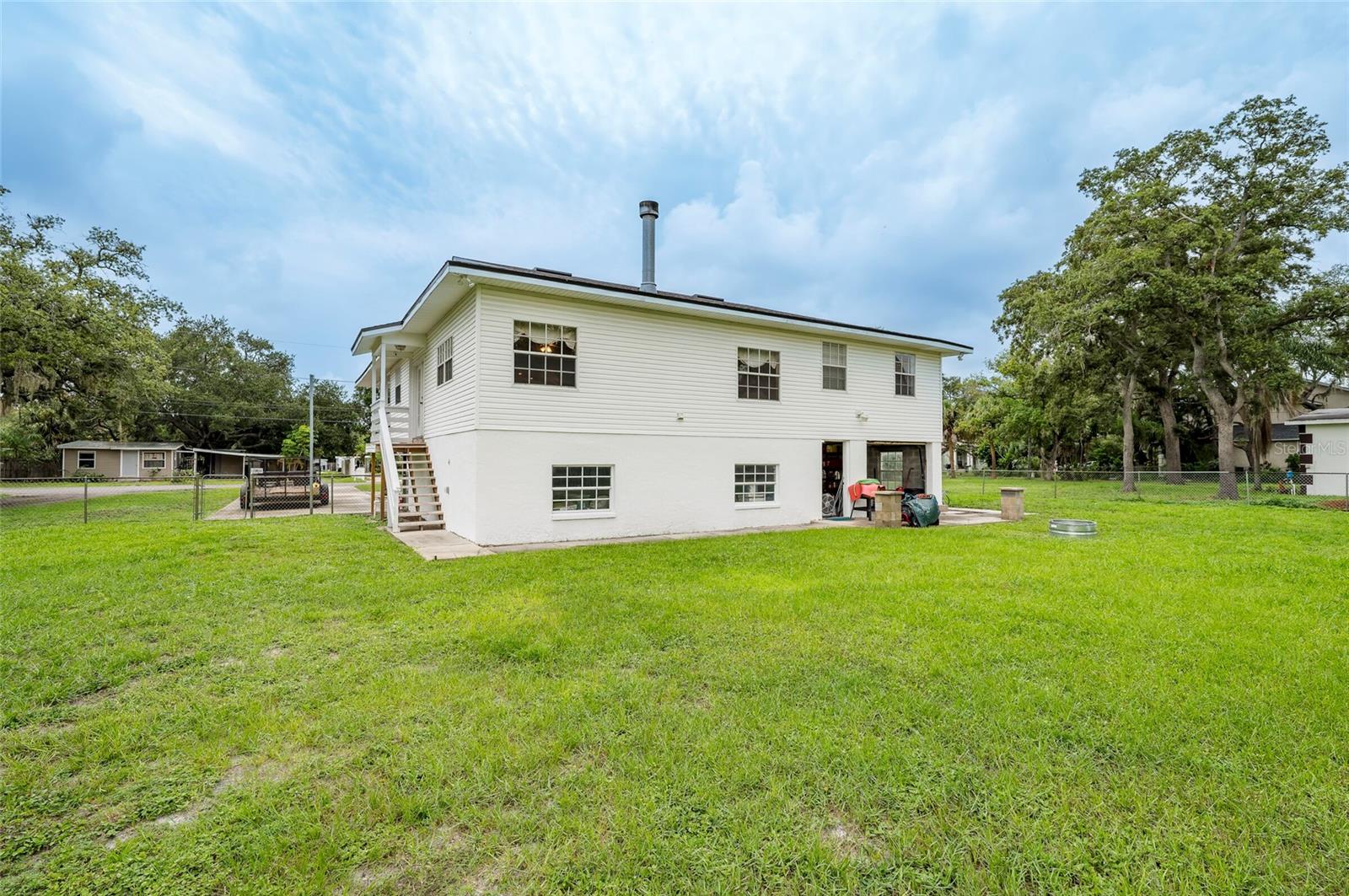 12055 Murray Ave Property Photo 9