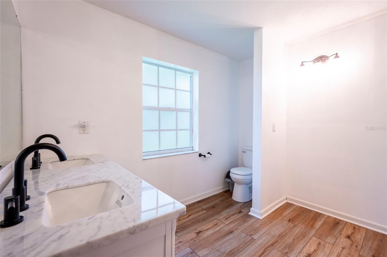 12055 Murray Ave Property Photo 18