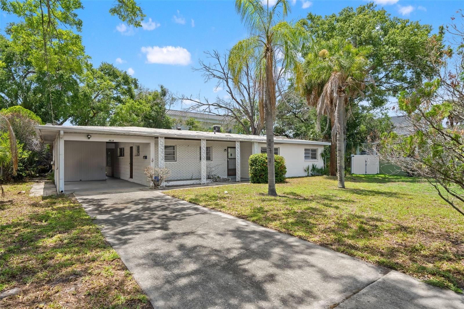 4635 W Bay Villa Ave Property Photo 5