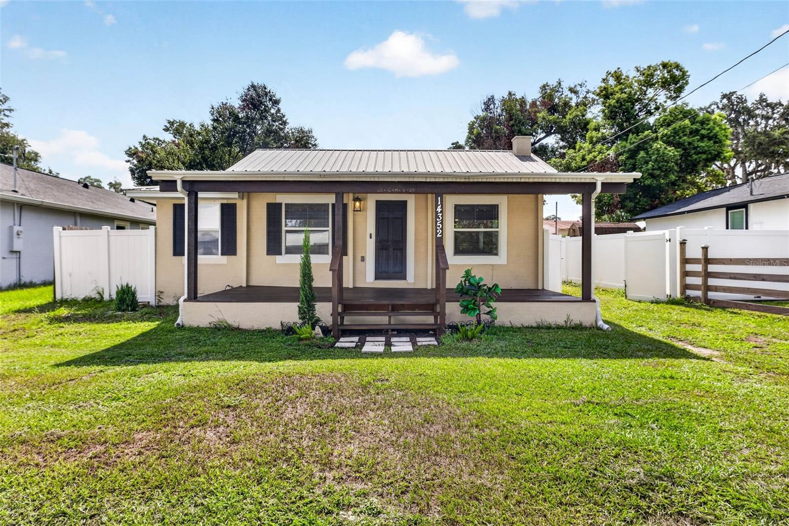 14352 Lawrence St Property Photo