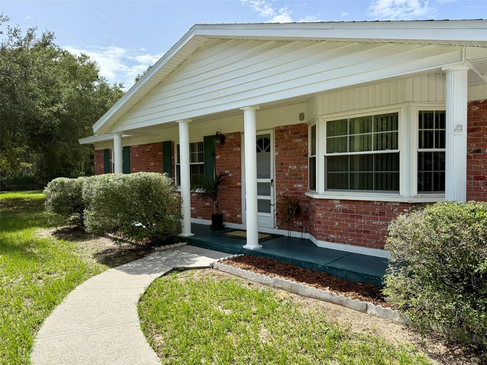 11215 Russell Dr Property Photo 1