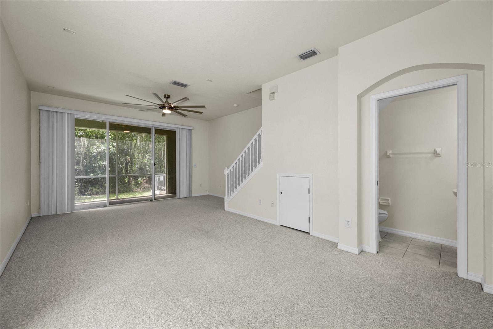 2418 Earlswood Ct Property Photo 7