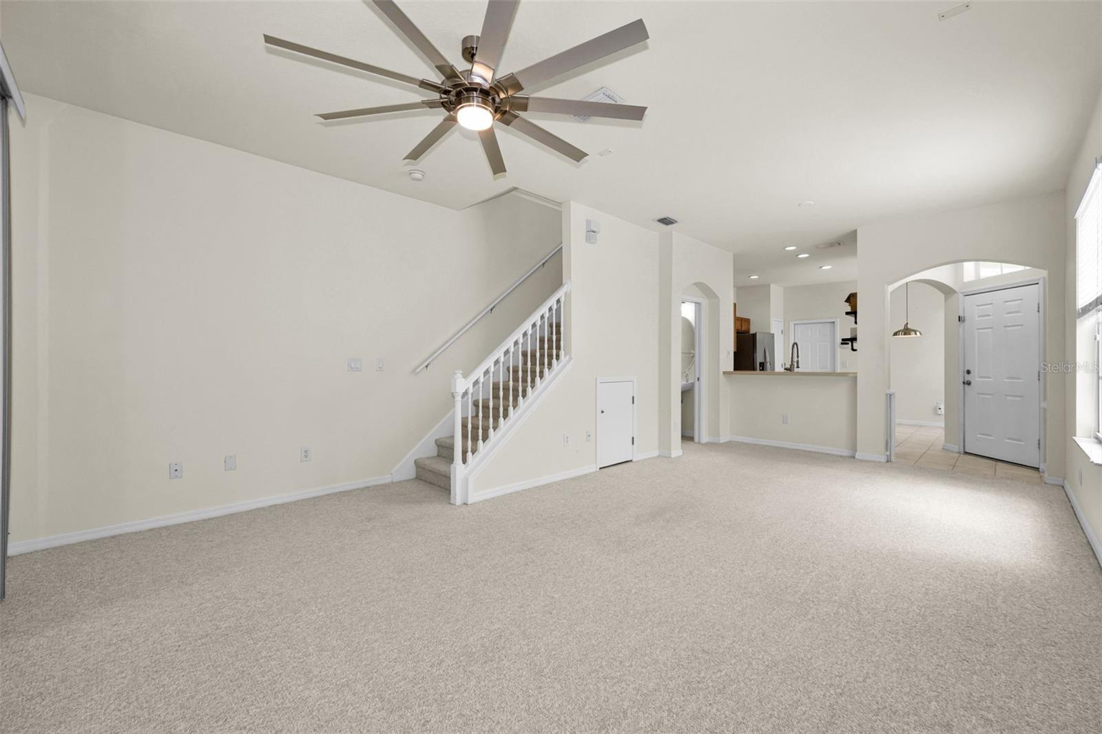 2418 Earlswood Ct Property Photo 9