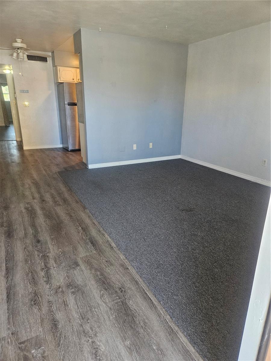 4565 Duhme Rd #207 Property Photo 3