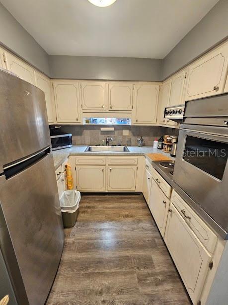 4565 Duhme Rd #207 Property Photo 5