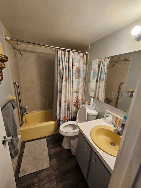 4565 Duhme Rd #207 Property Photo 6