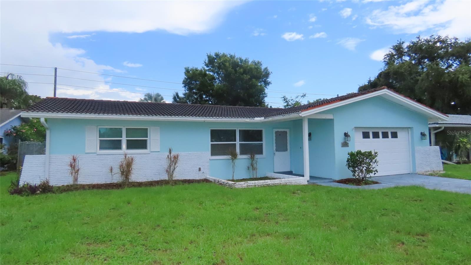 2459 RUTLAND LN Property Photo 1