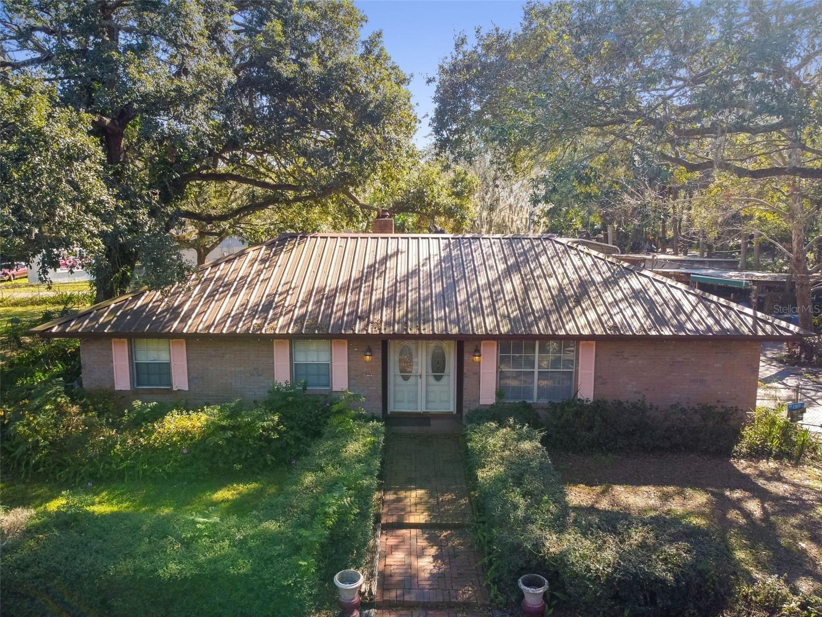 10901 Mcmullen Loop Property Photo 1