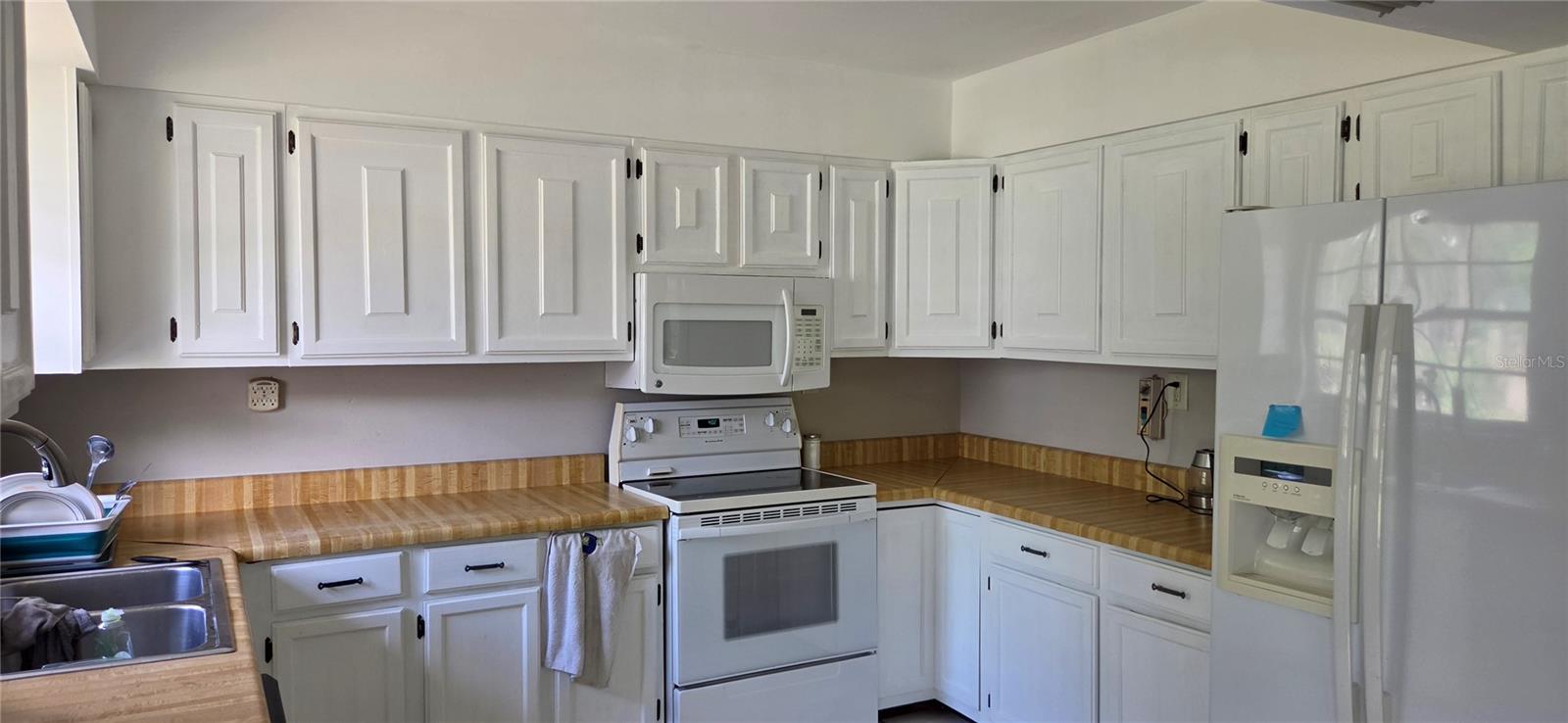 10901 Mcmullen Loop Property Photo 8