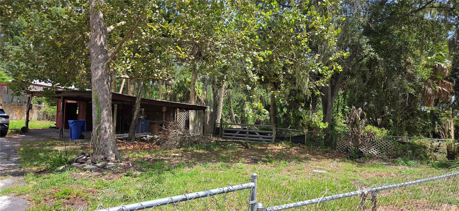 10901 Mcmullen Loop Property Photo 28