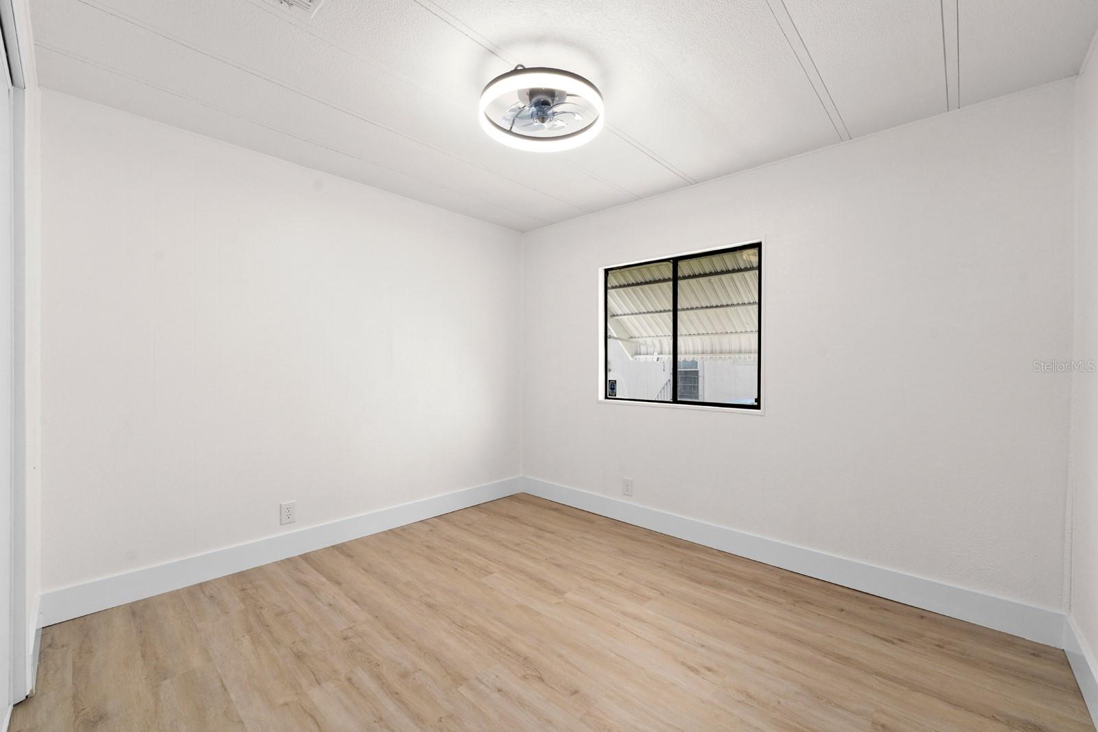 6710 36th Ave E #87 Property Photo 11