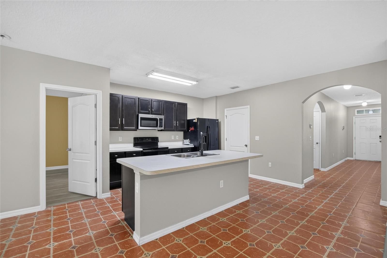 16441 Treasure Point Dr Property Photo 28