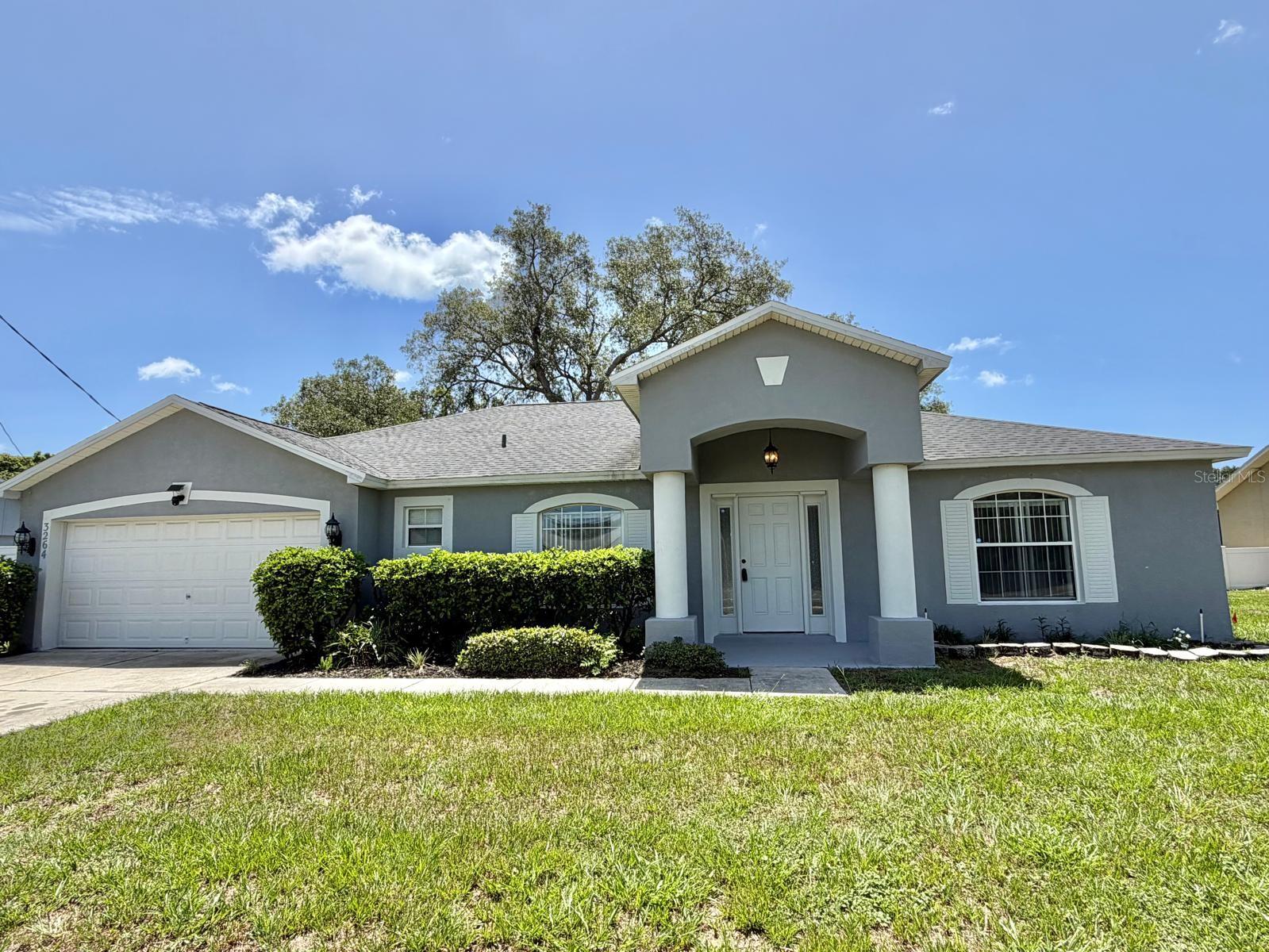 3264 Deltona Blvd Property Photo 1