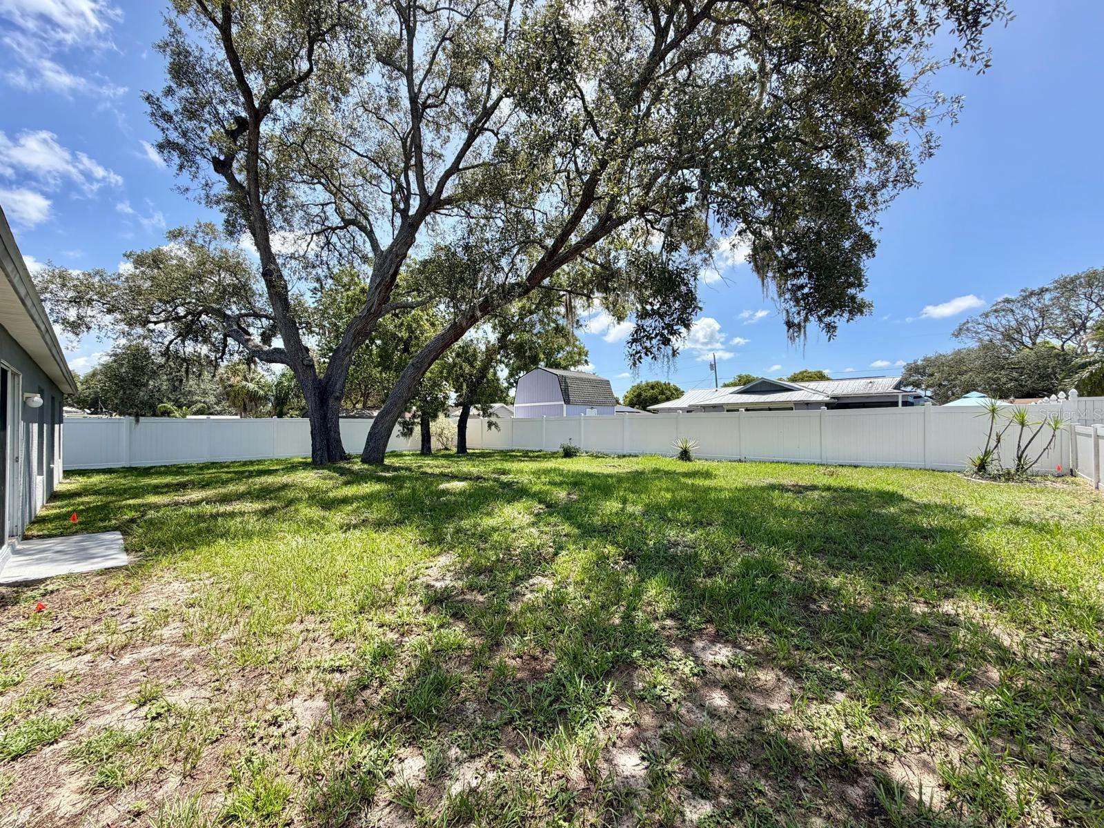 3264 Deltona Blvd Property Photo 19
