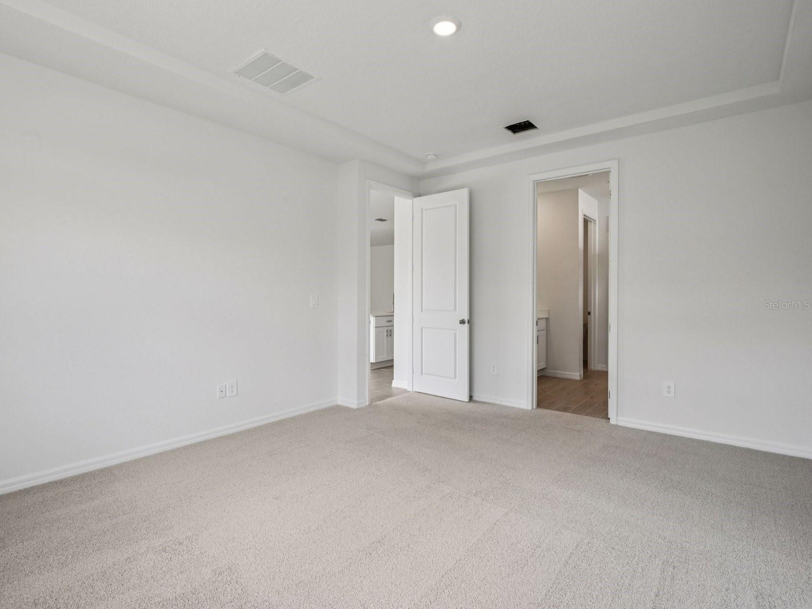 13216 Shellmore Ave Property Photo 11