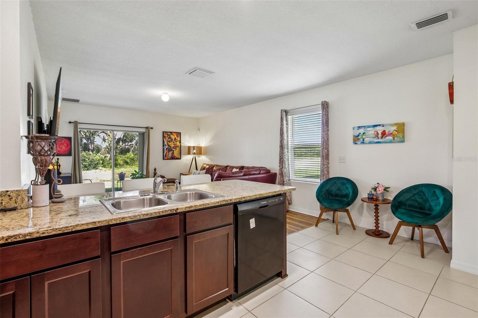 11008 Leland Groves Dr Property Photo 11