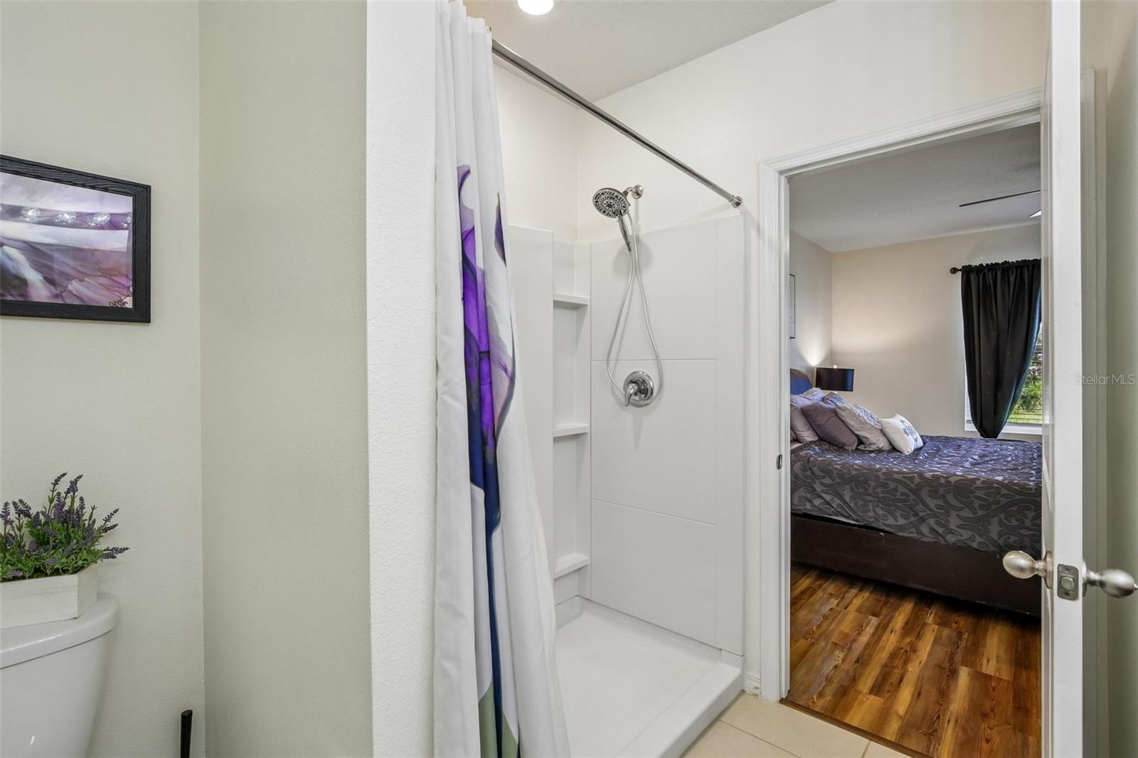 11008 Leland Groves Dr Property Photo 15