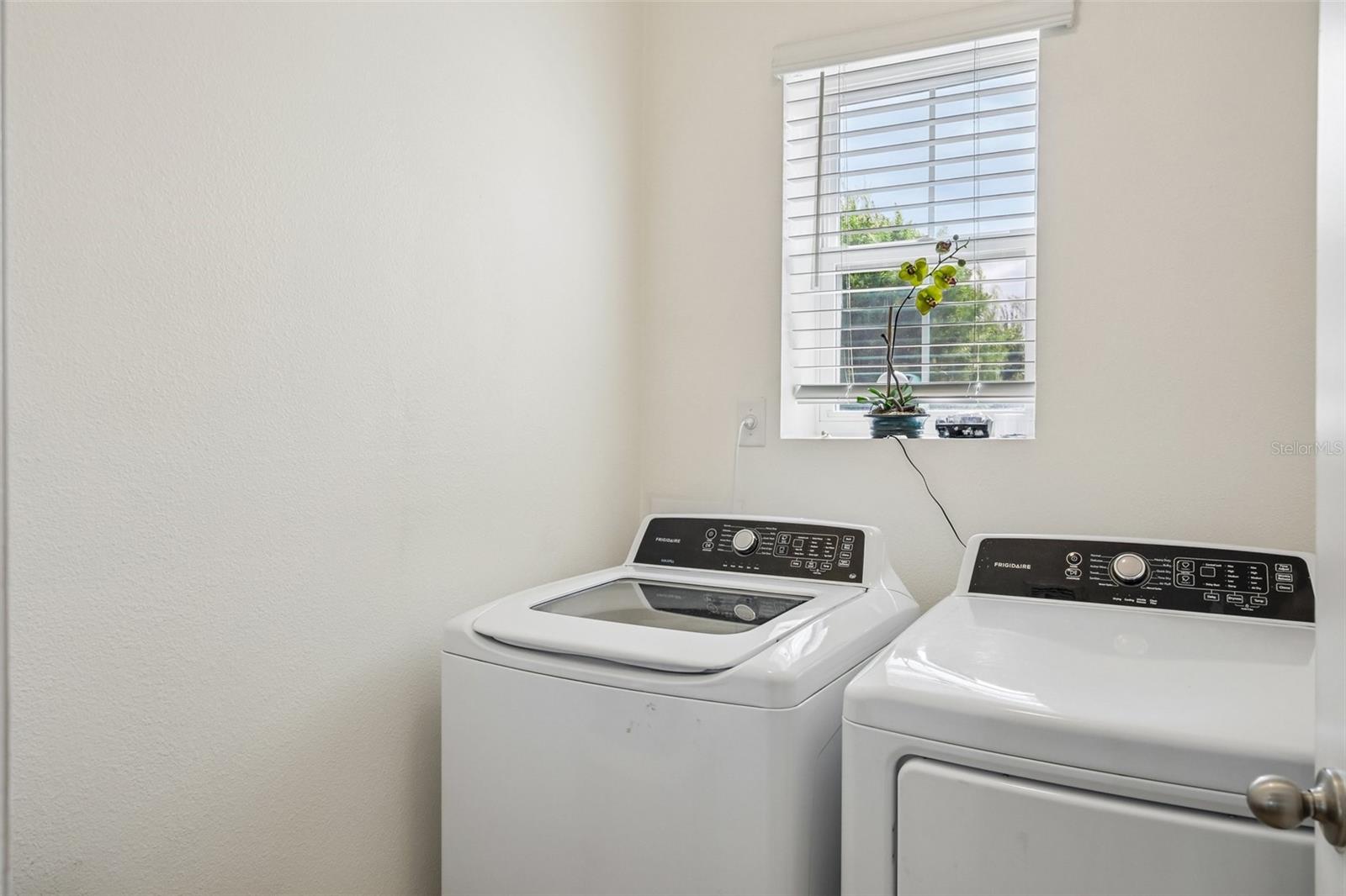11008 Leland Groves Dr Property Photo 20