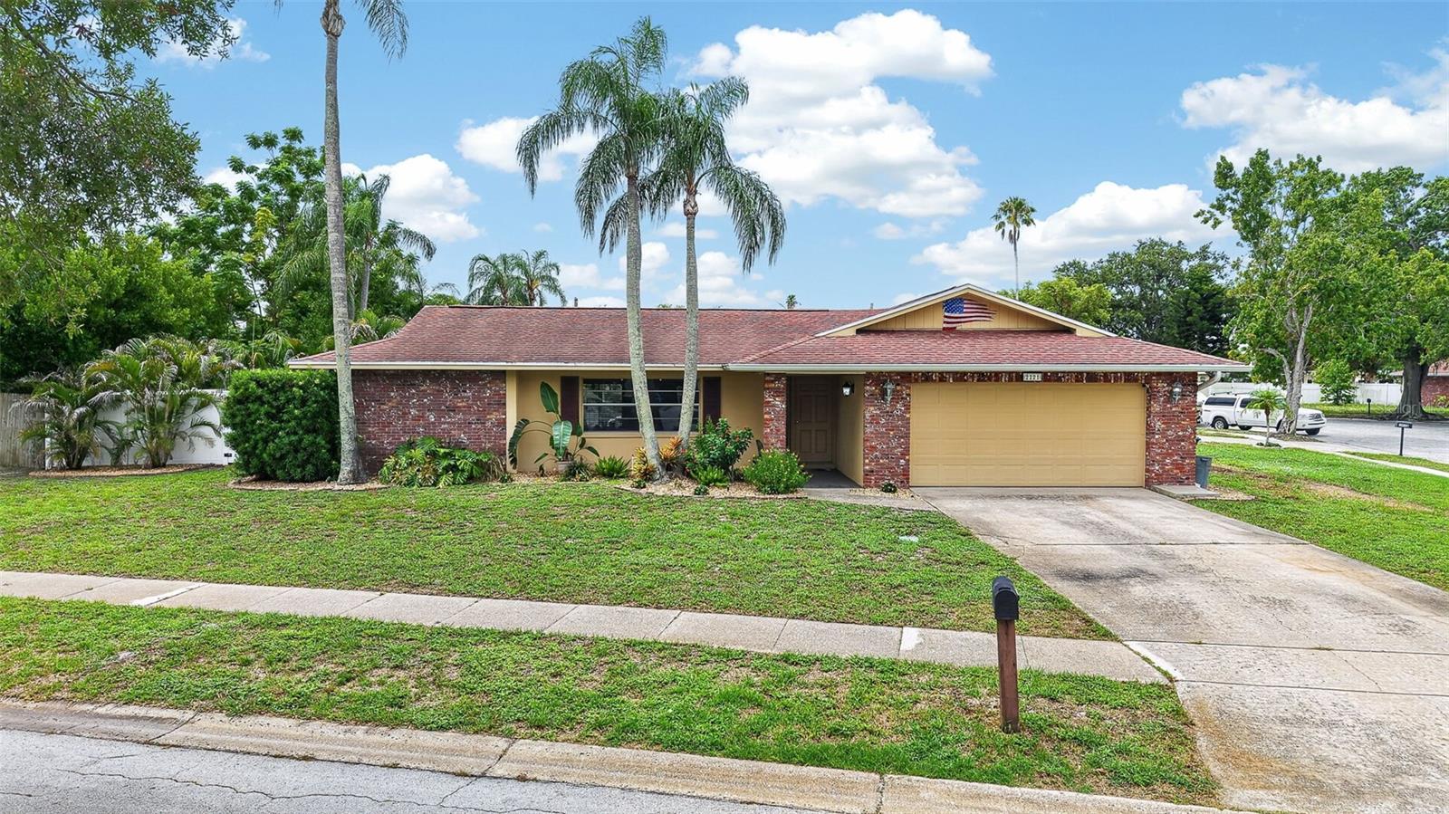 2221 Colonial Dr Property Photo 47