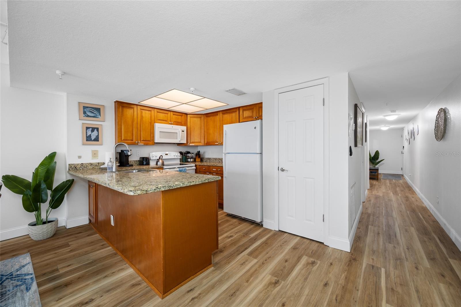 12924 Gulf Blvd #105 Property Photo 16