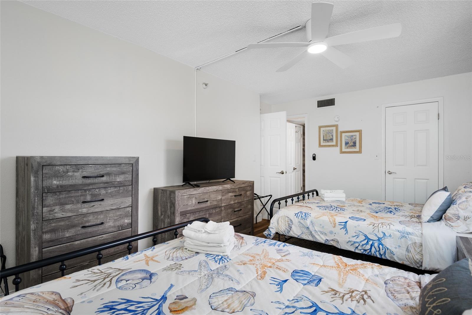 12924 Gulf Blvd #105 Property Photo 23