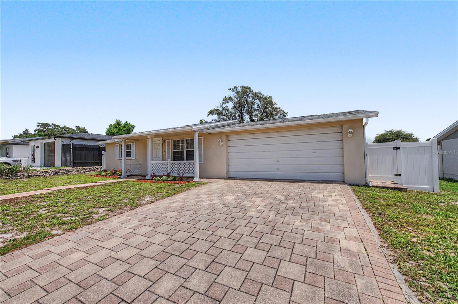 9830 Rainbow Ln Property Photo 1
