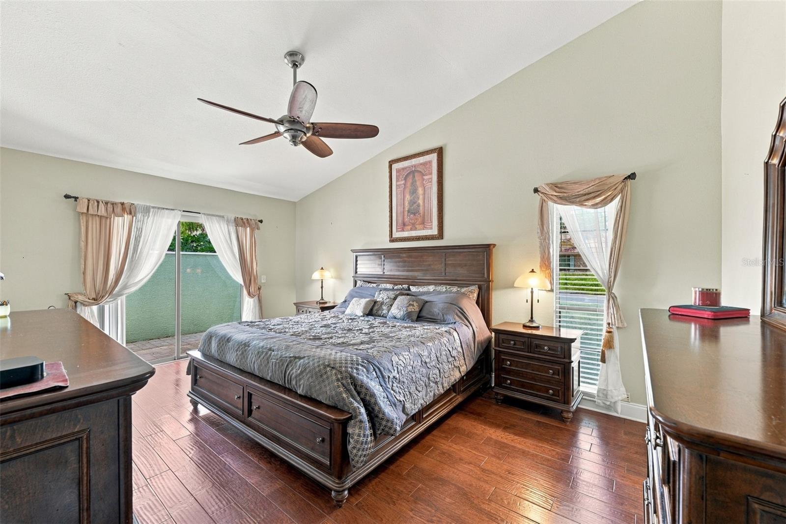 4717 Kemble Ct Property Photo 4