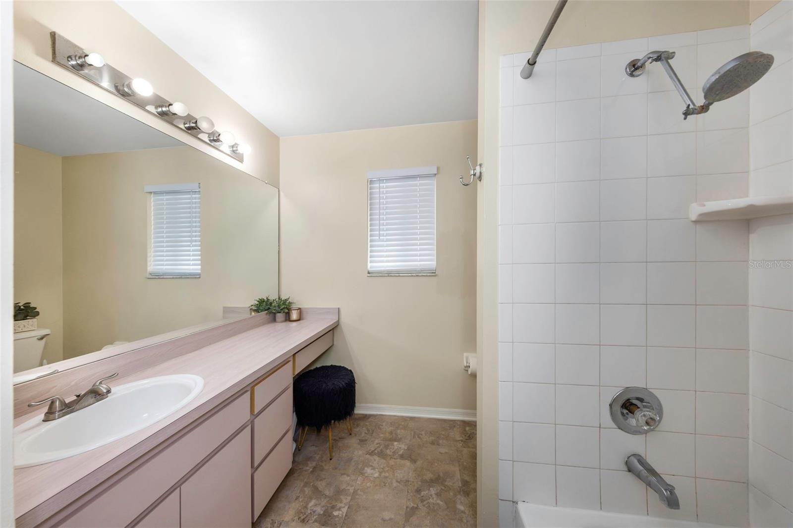 3130 Bentley Dr Property Photo 26