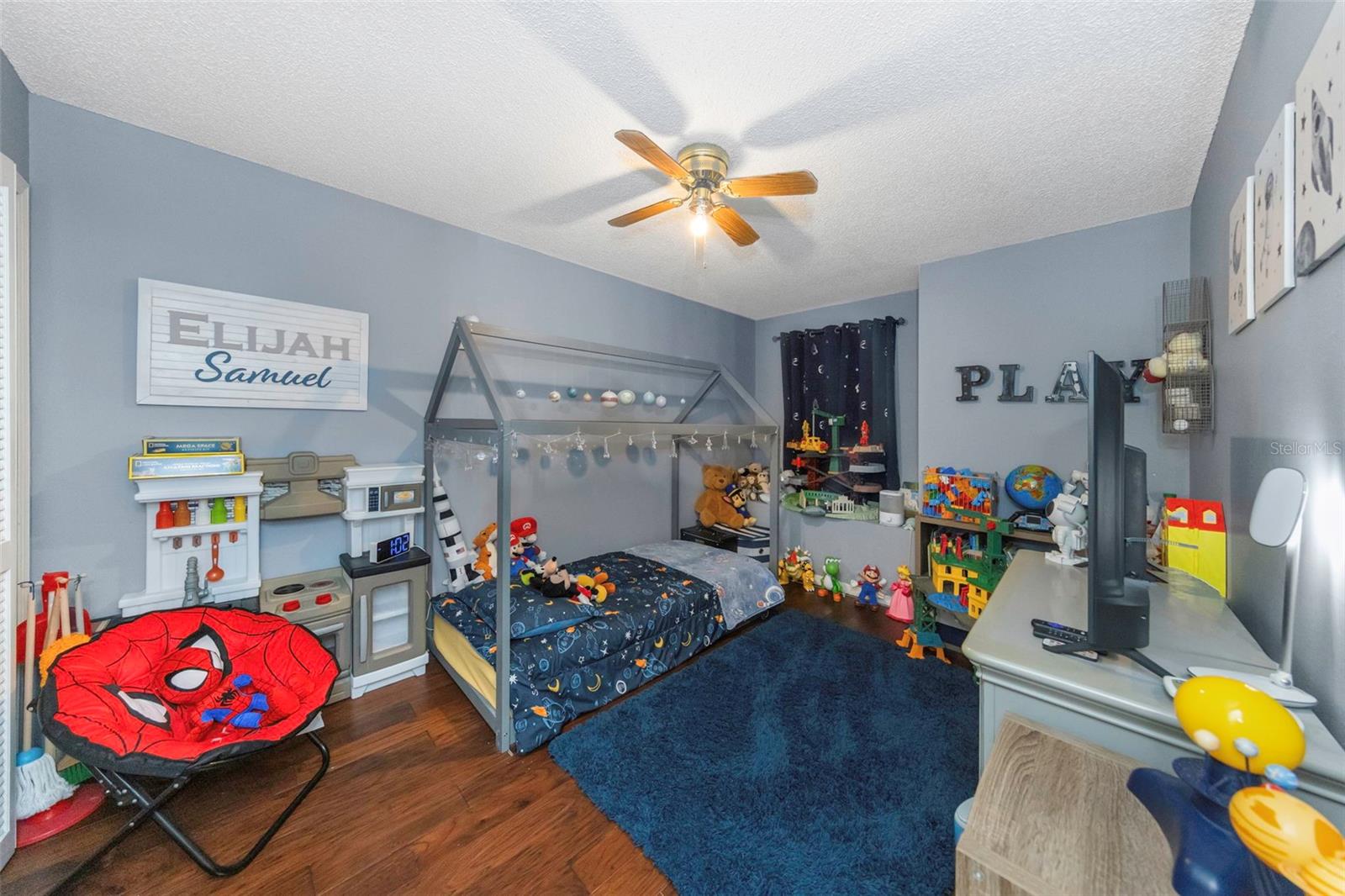 3130 Bentley Dr Property Photo 29