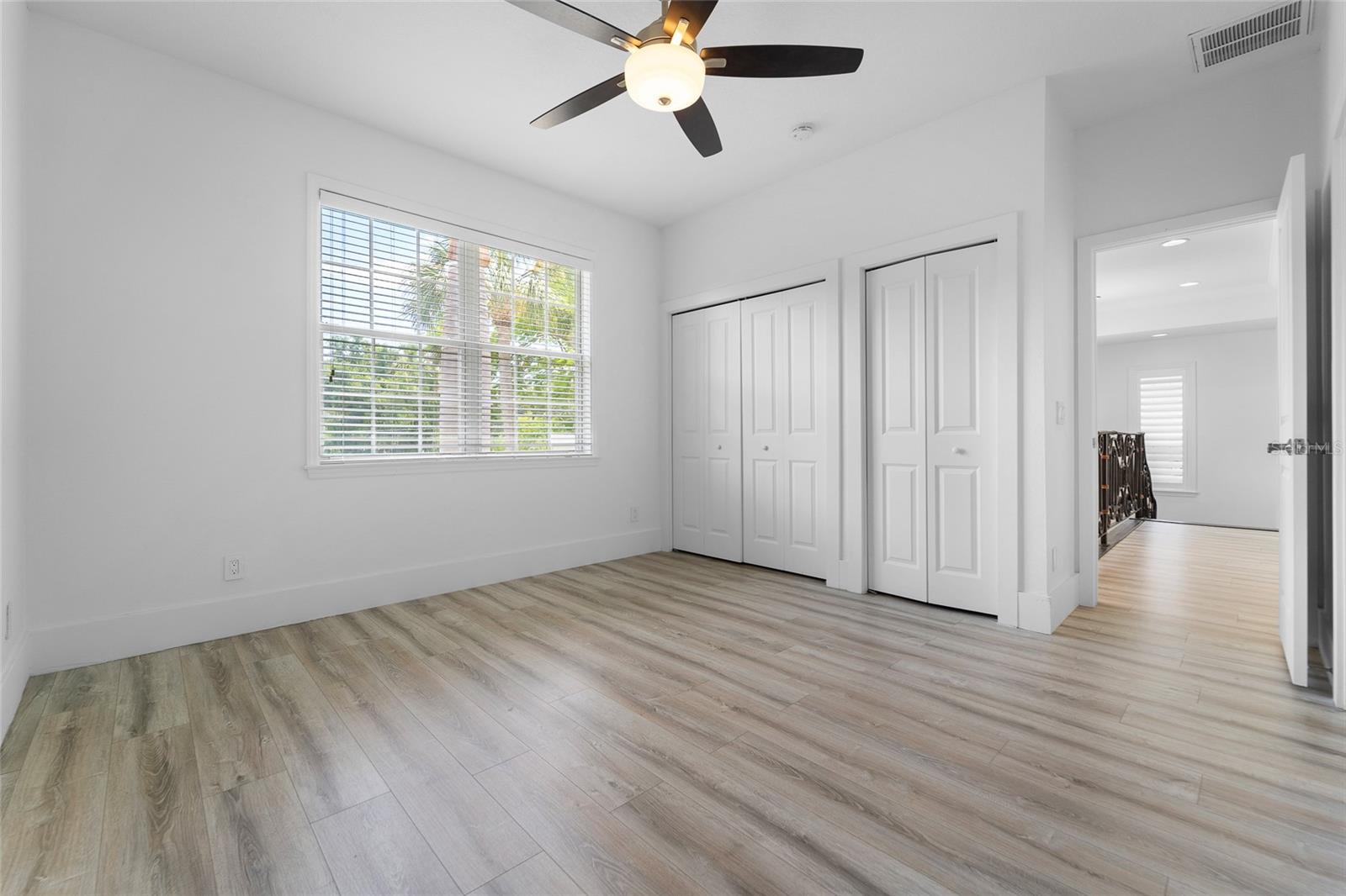 4802 W Beachway Dr Property Photo 30