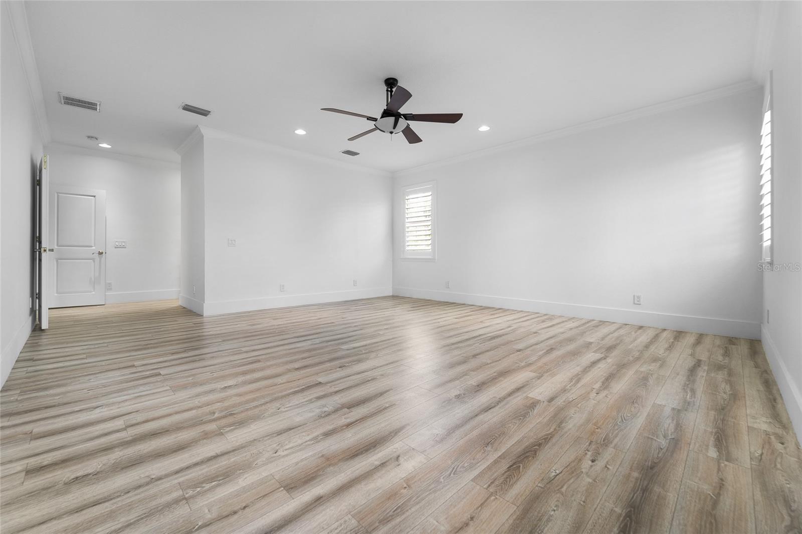 4802 W Beachway Dr Property Photo 37