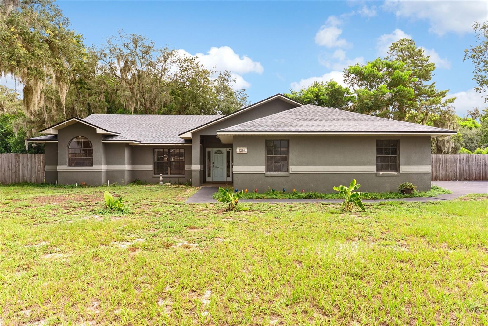 1514 Lake Thomas Loop Property Photo 1