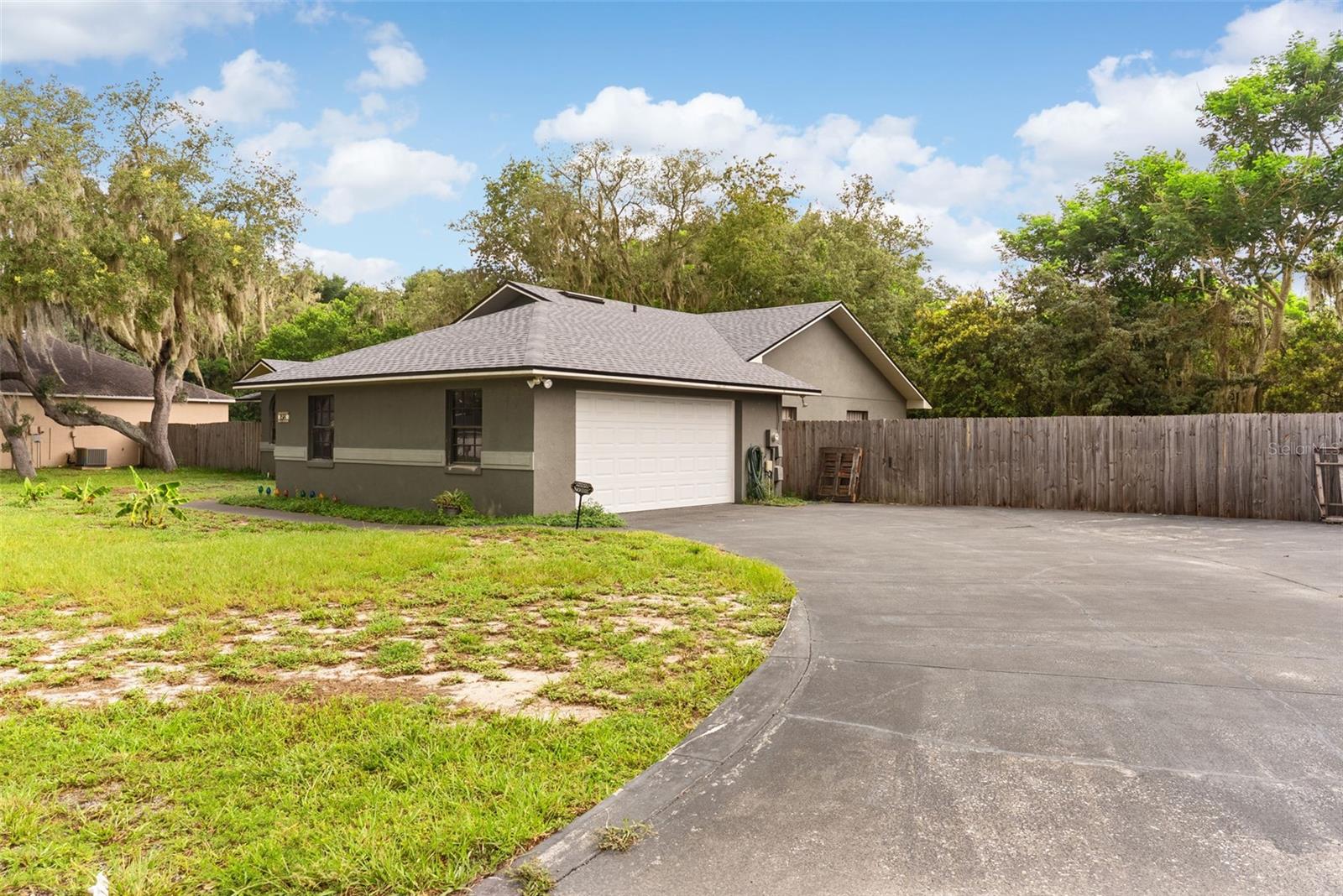 1514 Lake Thomas Loop Property Photo 3